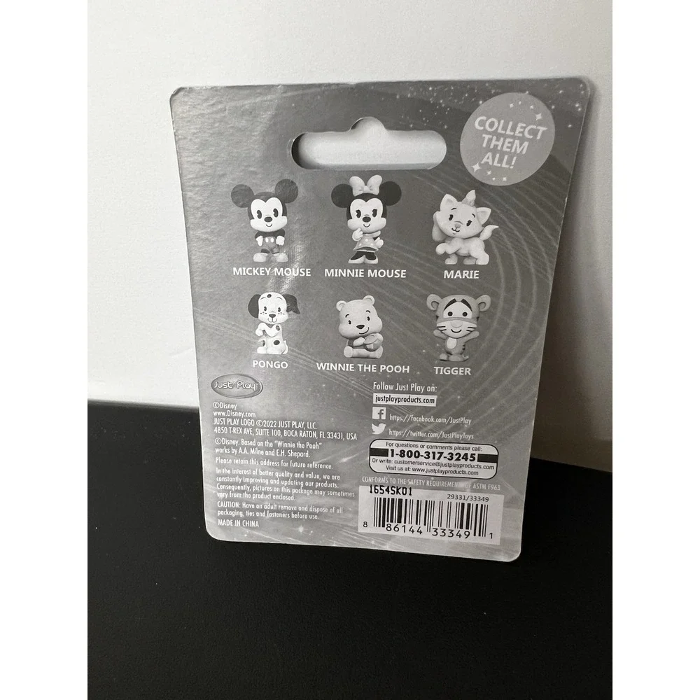 Lot of 2 NIP Sealed Disney Vinyl Figures‎ – Pooh & Tigger Cake Toppers